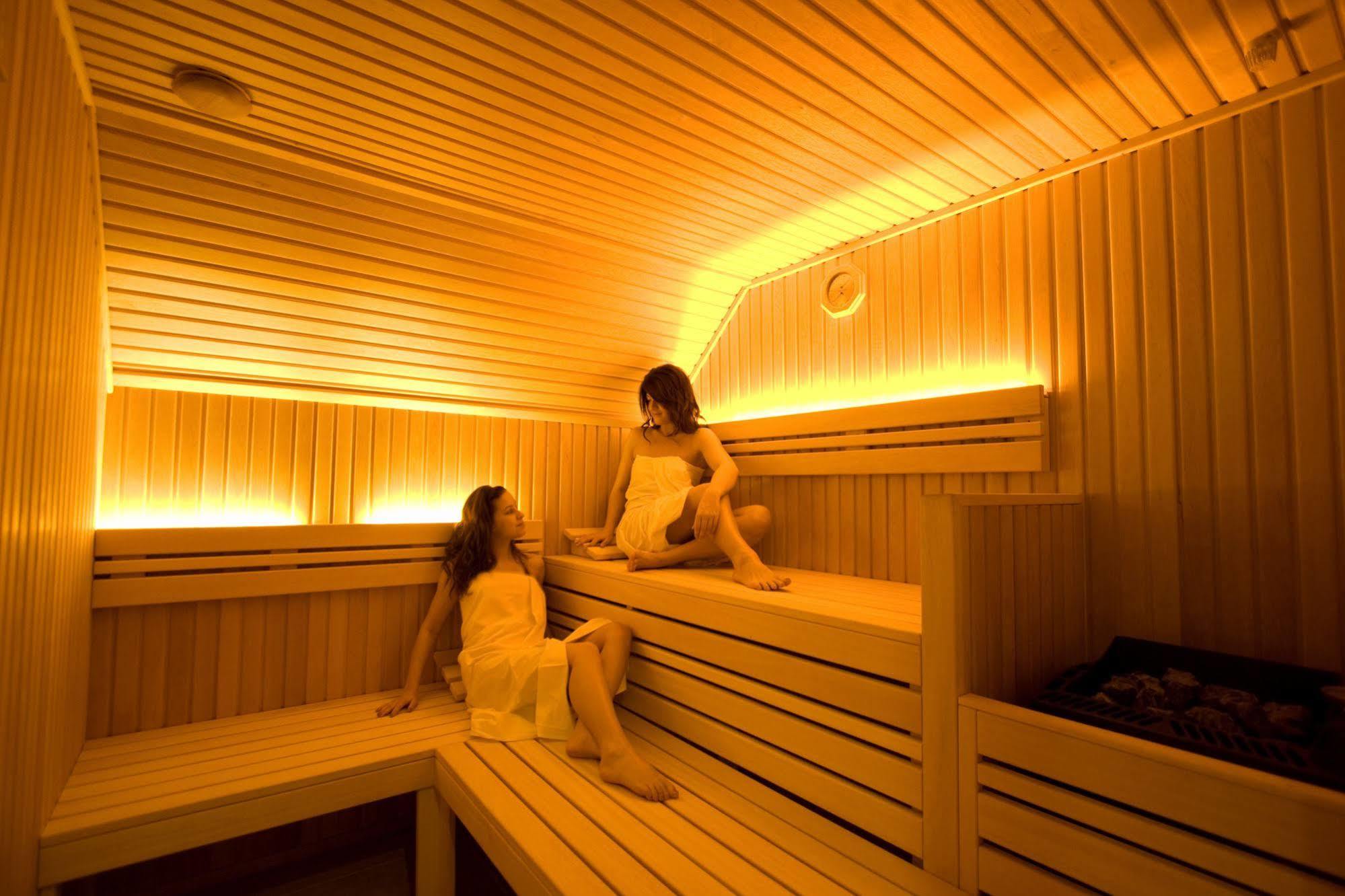 Piknik Wellness Hotel Siófok Instalações foto